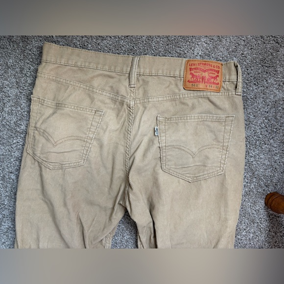 Levi Strauss & Co Men's Corduroy Pants - Picture 5 of 11